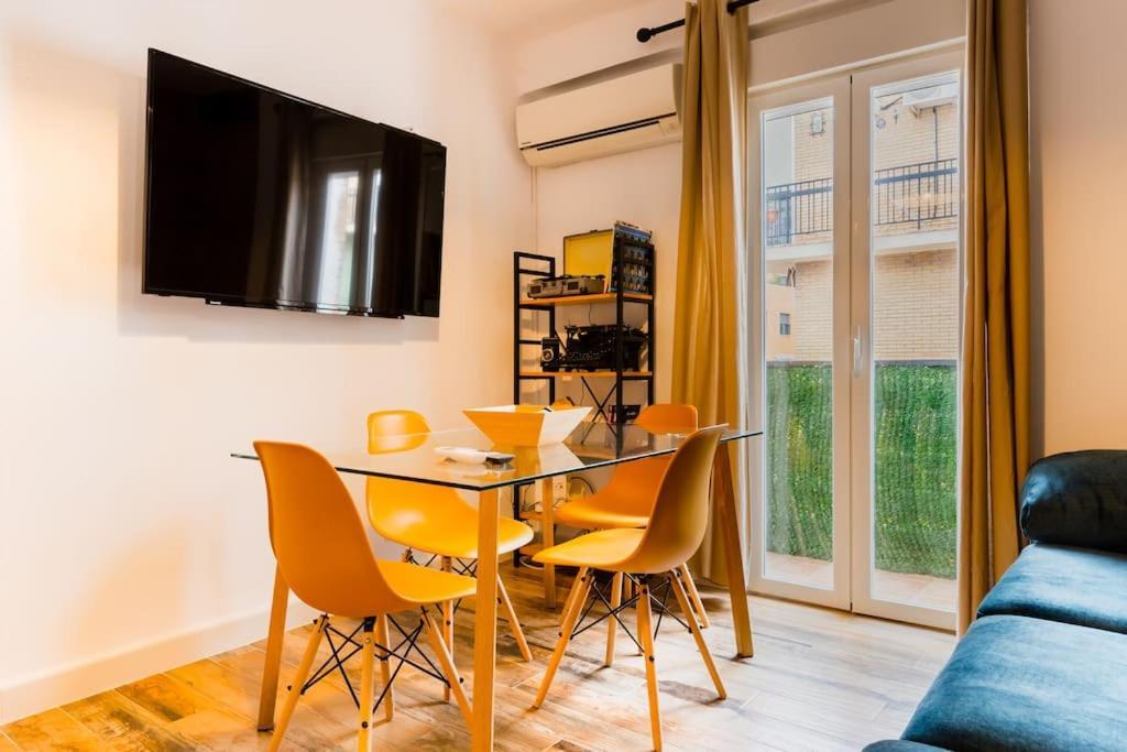 Apto Centrico, 2 Aparcamientos Privados, Bicis Sevilla Eksteriør billede